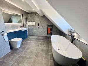 Photo 15- click for photo gallery